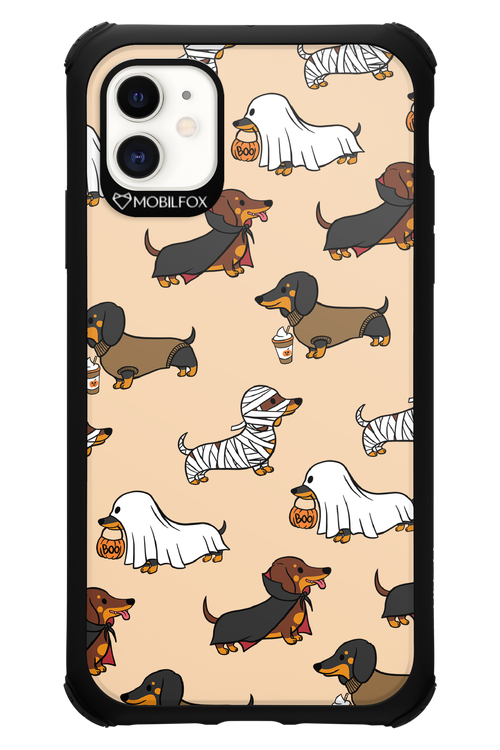 Scary Dachshund - Apple iPhone 11