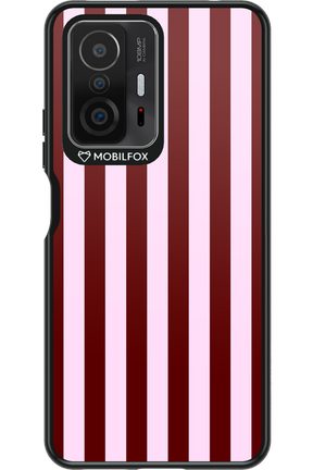 Circus Romance - Xiaomi Mi 11T Pro