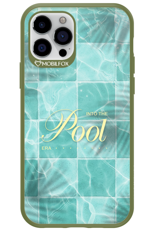 Into the Pool - Apple iPhone 12 Pro