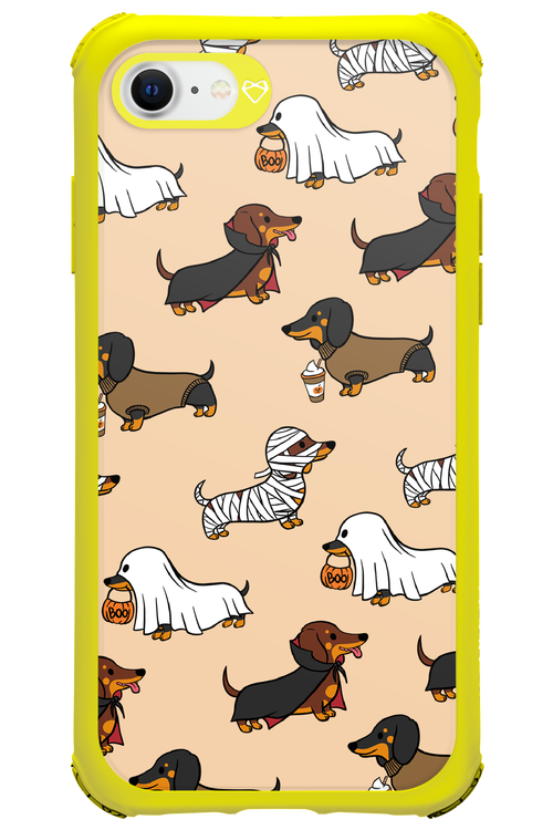 Scary Dachshund - Apple iPhone 8