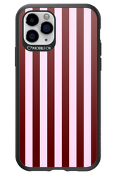 Circus Romance - Apple iPhone 11 Pro