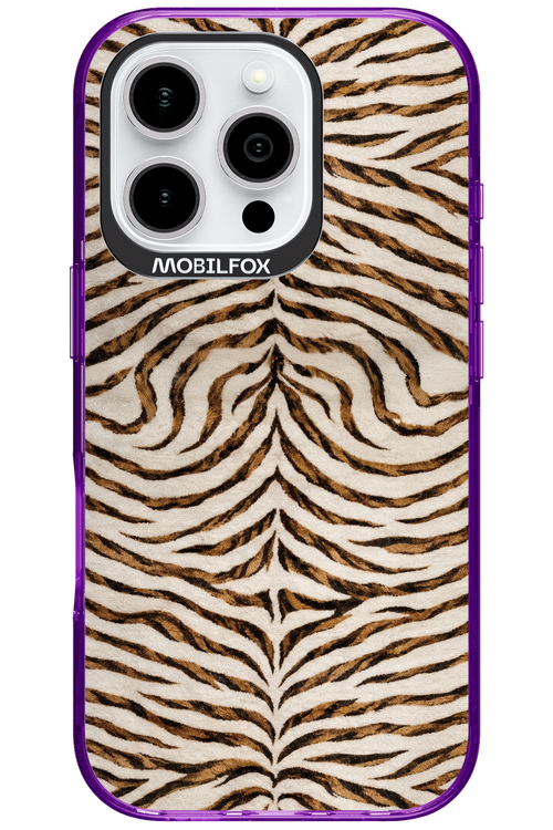 Adventure Charm - Apple iPhone 16 Pro