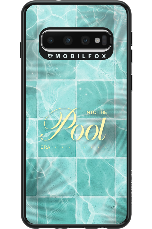 Into the Pool - Samsung Galaxy S10