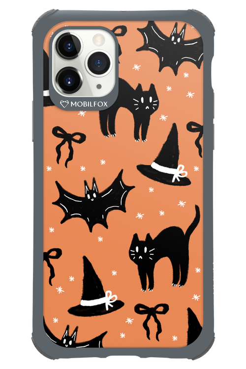 Cat & Bat - Apple iPhone 11 Pro