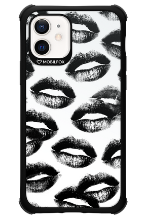 Ghost Kiss - Apple iPhone 12