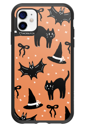 Cat & Bat - Apple iPhone 11