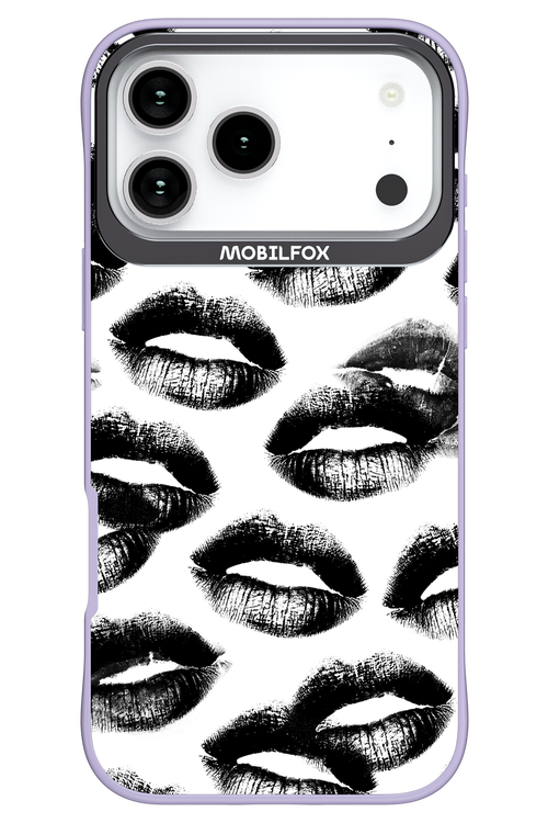 Ghost Kiss - Apple iPhone 17 Pro Max