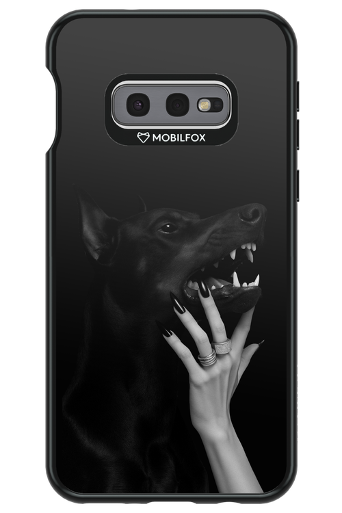 Hellhound 2.0 - Samsung Galaxy S10e