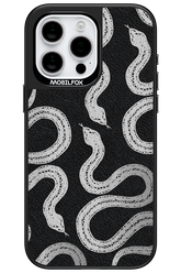 Moon Snakes Leather 2.0 - Apple iPhone 15 Pro Max