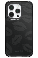 Dark Lips - Apple iPhone 14 Pro