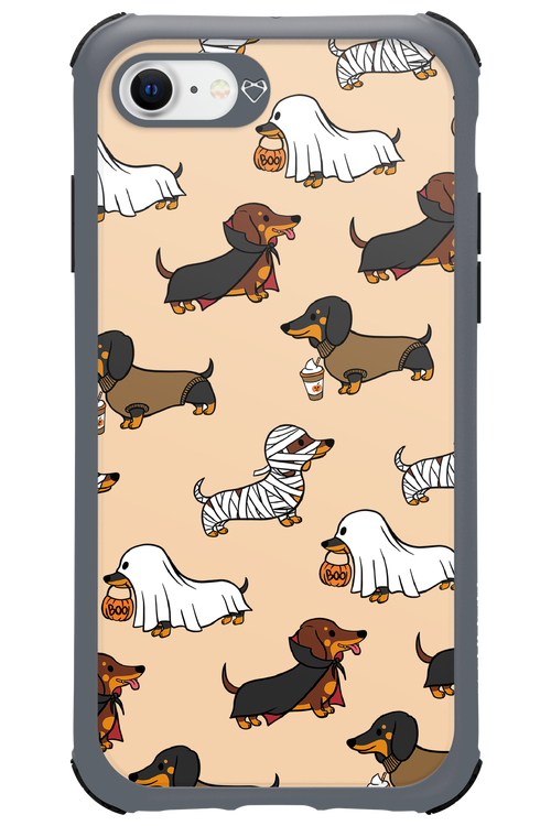 Scary Dachshund - Apple iPhone 8